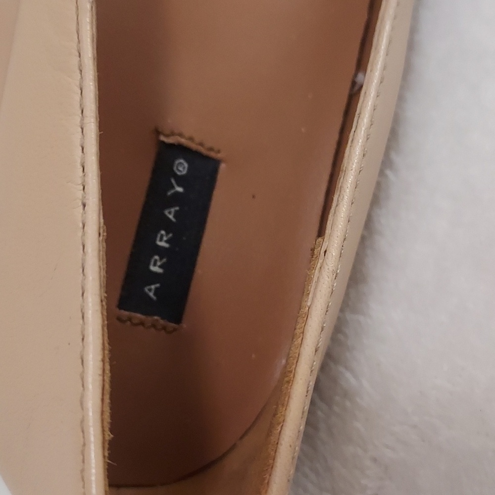 Array Low Heels - Picture 13 of 14